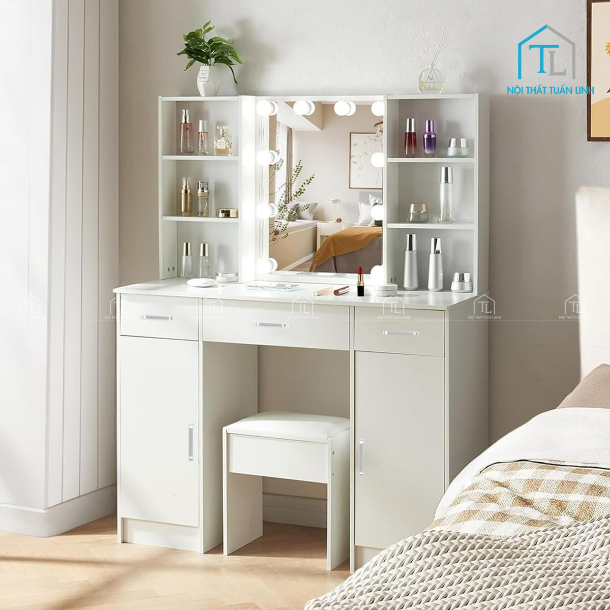 Bàn trang điểm MDF hiện đại tích hợp gương LED và ghế ngồi