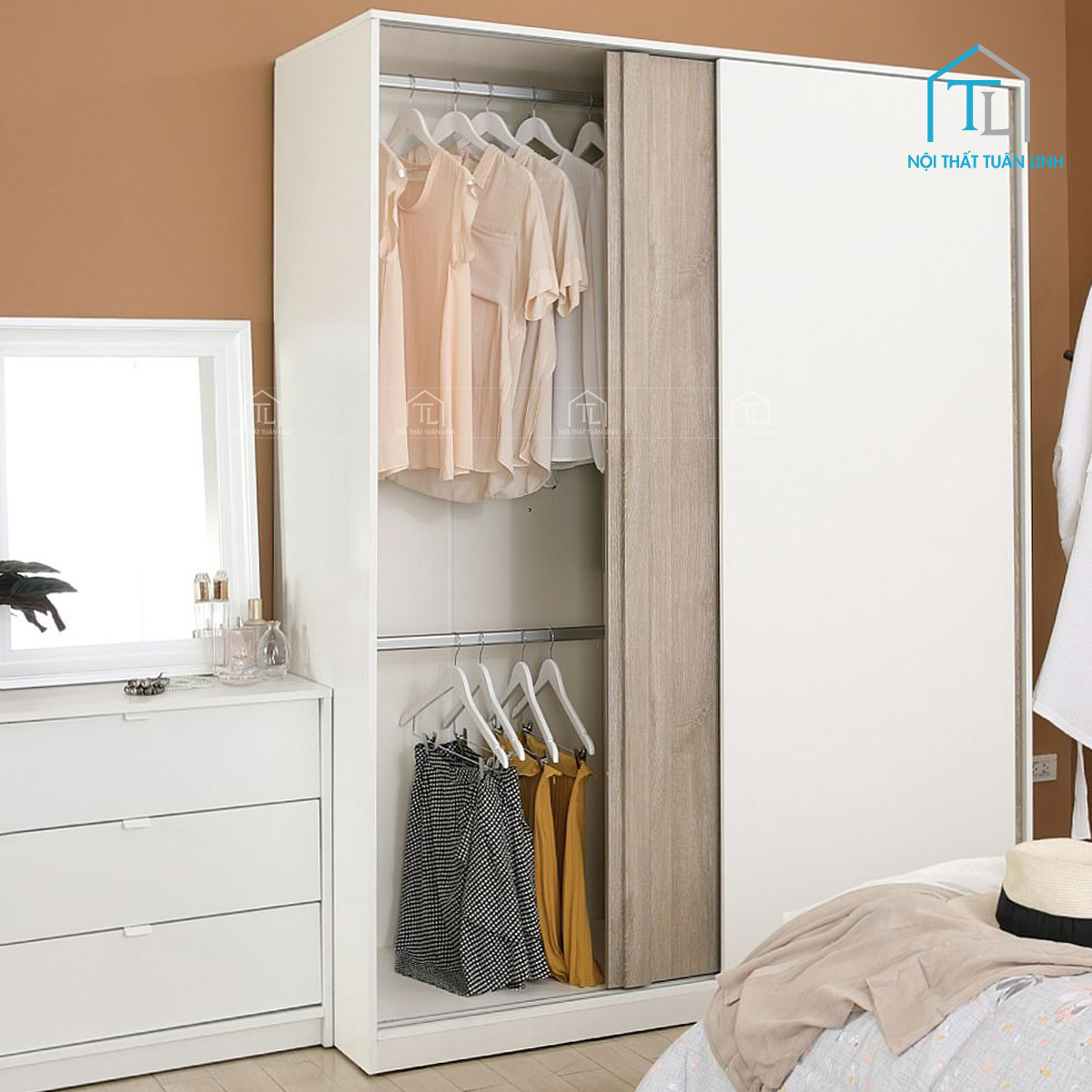 Tủ quần áo cửa lùa gỗ MDF thiết kế vân gỗ phối trắng hiện đại